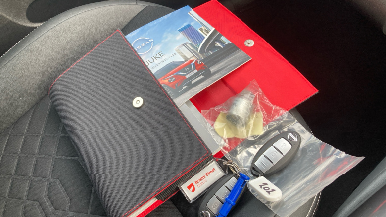 Nissan Juke 1.0 DiG-T 114 Tekna 5dr DCT Petrol Hatchback